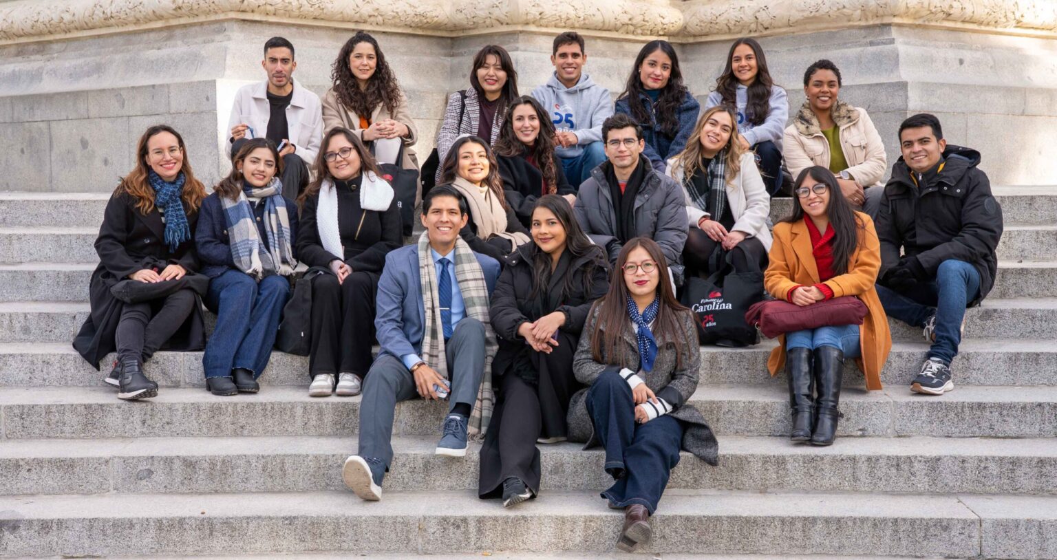 Becas Fundación Carolina 2026–2027